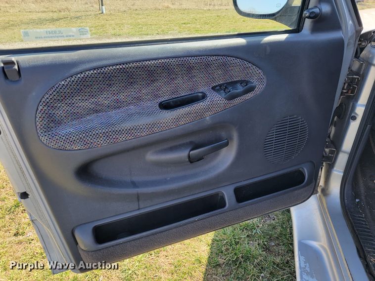 image for item JL9341 1998 Dodge Ram 1500  Quad Cab pickup truck