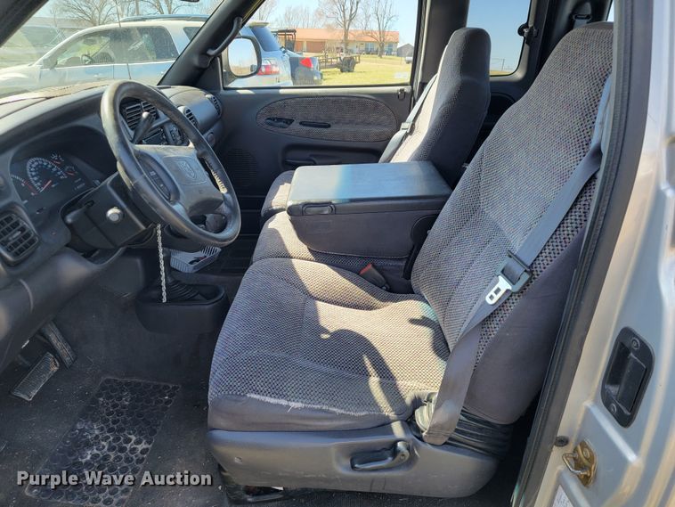 image for item JL9341 1998 Dodge Ram 1500  Quad Cab pickup truck