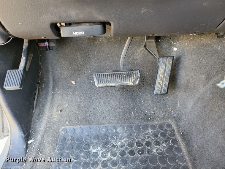 image for item JL9341 1998 Dodge Ram 1500  Quad Cab pickup truck