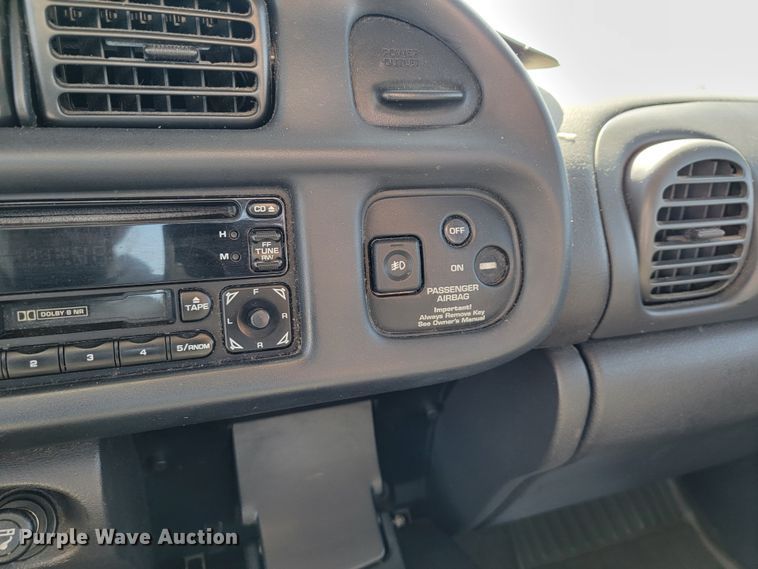 image for item JL9341 1998 Dodge Ram 1500  Quad Cab pickup truck