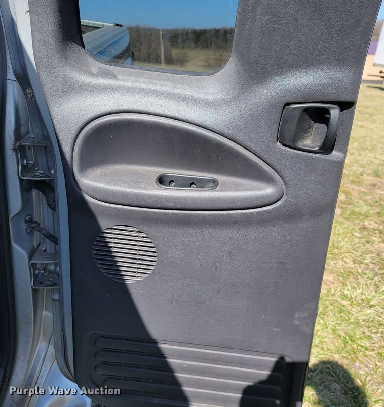 image for item JL9341 1998 Dodge Ram 1500  Quad Cab pickup truck