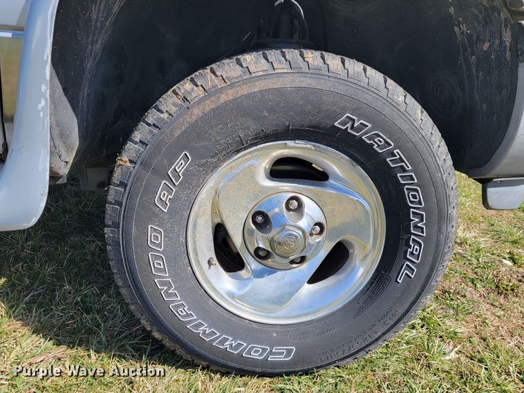 image for item JL9341 1998 Dodge Ram 1500  Quad Cab pickup truck