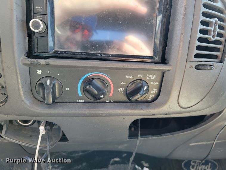 image for item JL9342 2003 Ford F150  SuperCrew pickup truck