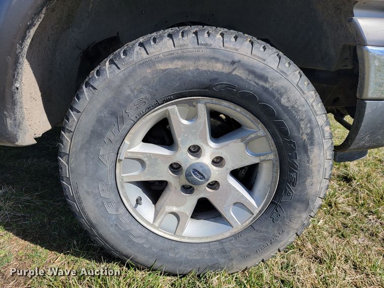 image for item JL9342 2003 Ford F150  SuperCrew pickup truck