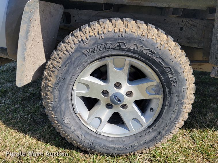 image for item JL9342 2003 Ford F150  SuperCrew pickup truck