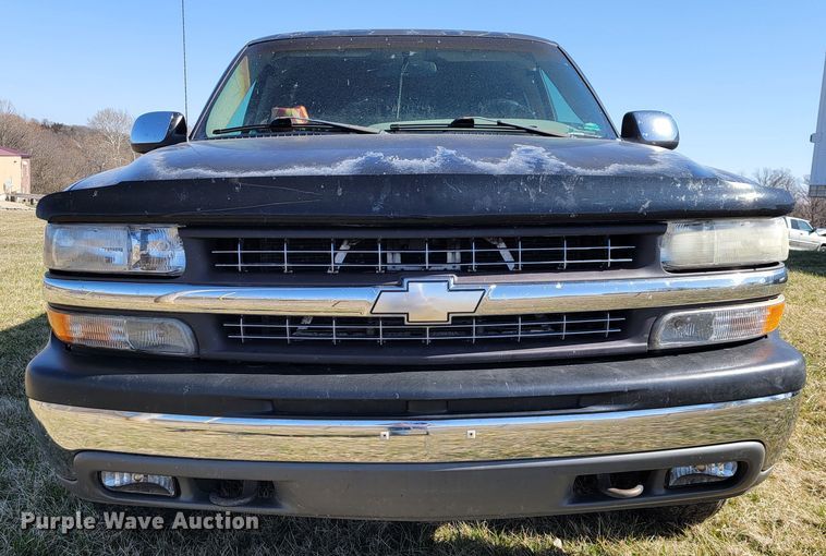 image for item JL9346 2002 Chevrolet Silverado 1500  Ext. Cab pickup truck