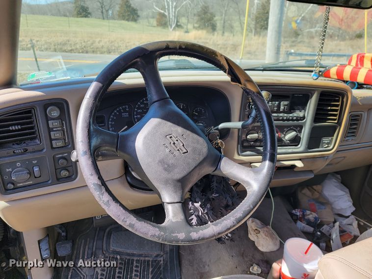 image for item JL9346 2002 Chevrolet Silverado 1500  Ext. Cab pickup truck