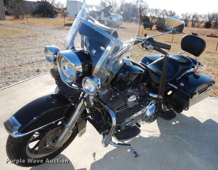 image for item JR9012 2007 Harley Davidson Road King Police  motorcycle