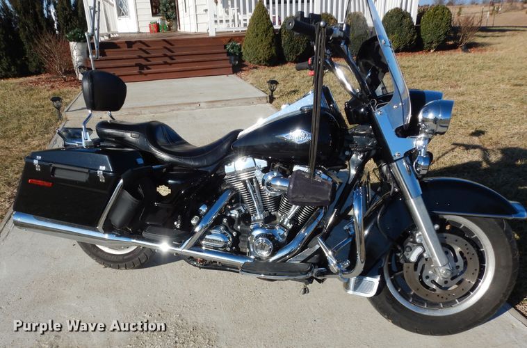 image for item JR9012 2007 Harley Davidson Road King Police  motorcycle