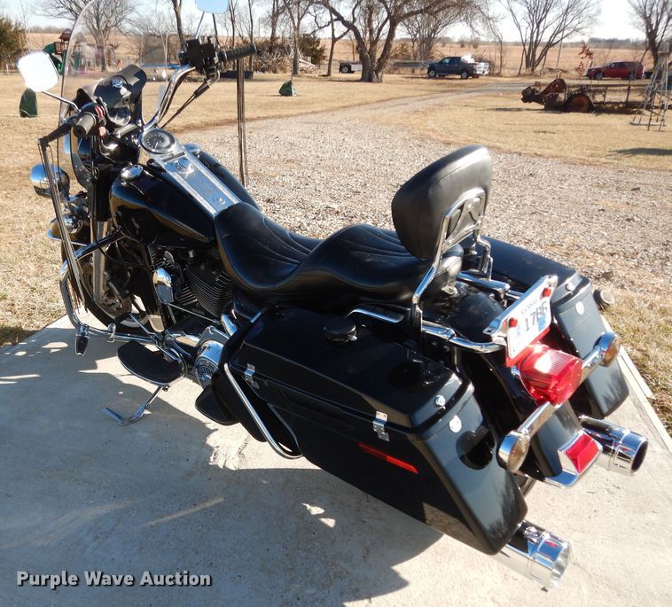 image for item JR9012 2007 Harley Davidson Road King Police  motorcycle