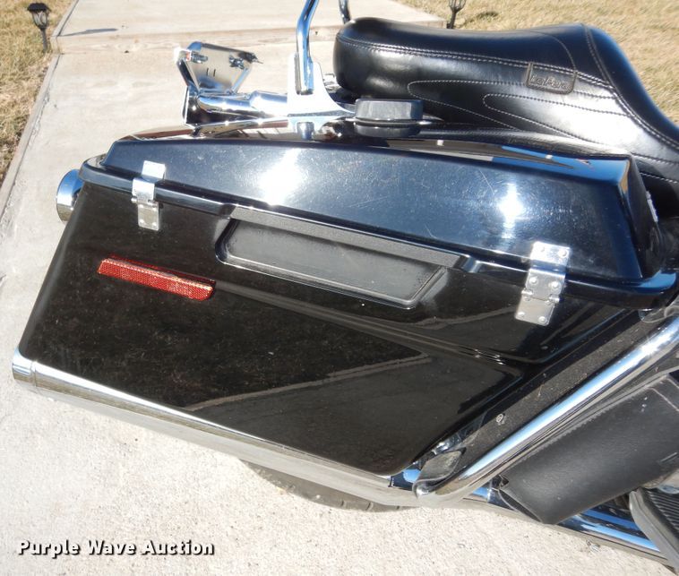 image for item JR9012 2007 Harley Davidson Road King Police  motorcycle