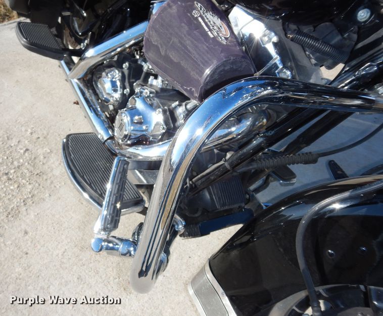 image for item JR9012 2007 Harley Davidson Road King Police  motorcycle