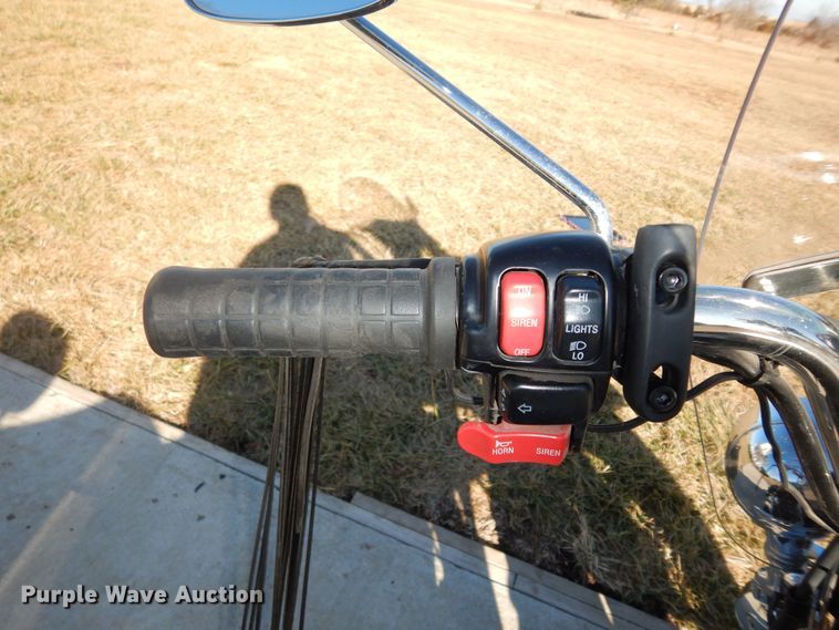 image for item JR9012 2007 Harley Davidson Road King Police  motorcycle