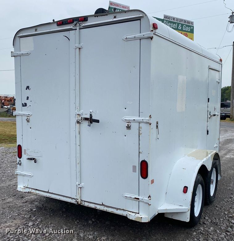 image for item JU9304 2001 S&H  enclosed cargo trailer