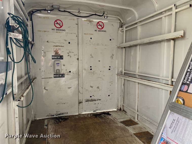 image for item JU9304 2001 S&H  enclosed cargo trailer