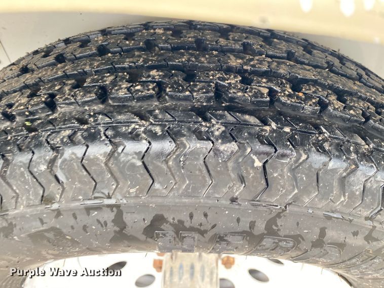 image for item JU9304 2001 S&H  enclosed cargo trailer