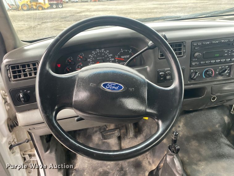 image for item JW9161 2008 Ford F650 Super Duty  flatbed truck