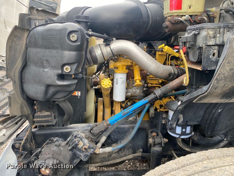 image for item JW9161 2008 Ford F650 Super Duty  flatbed truck