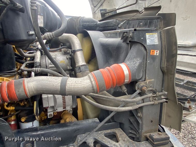 image for item JW9161 2008 Ford F650 Super Duty  flatbed truck