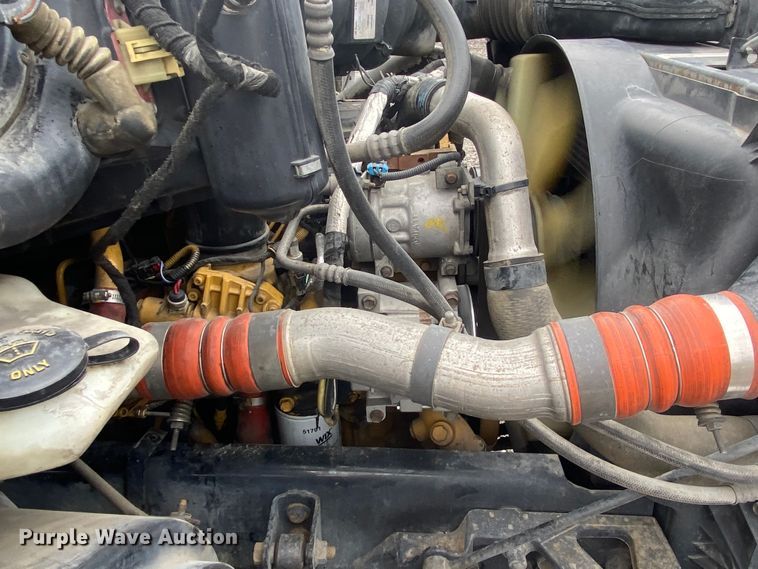 image for item JW9161 2008 Ford F650 Super Duty  flatbed truck