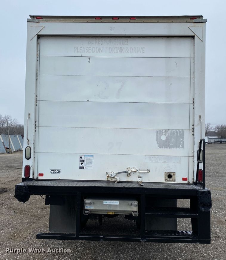 image for item JW9211 2014 International 4300  refrigerated truck