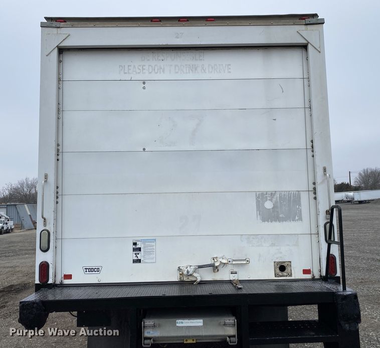 image for item JW9211 2014 International 4300  refrigerated truck