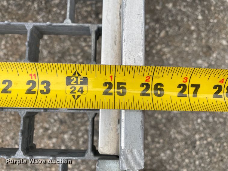 image for item JW9211 2014 International 4300  refrigerated truck