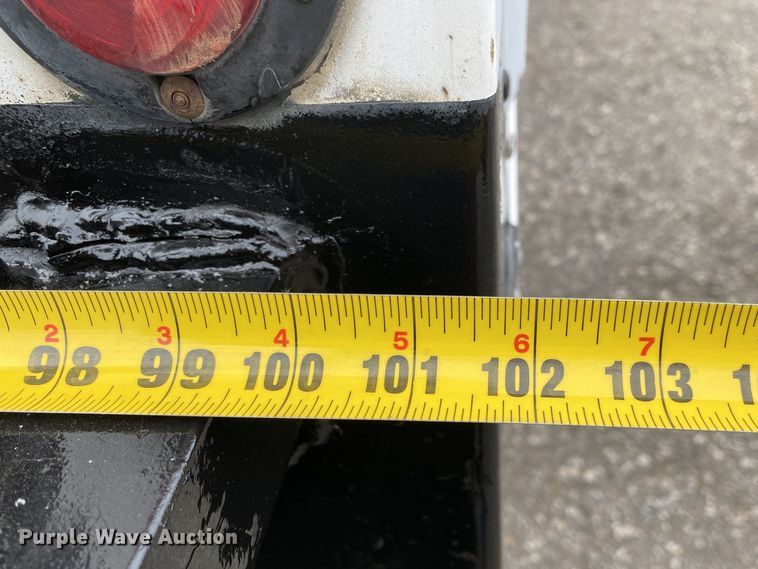 image for item JW9211 2014 International 4300  refrigerated truck