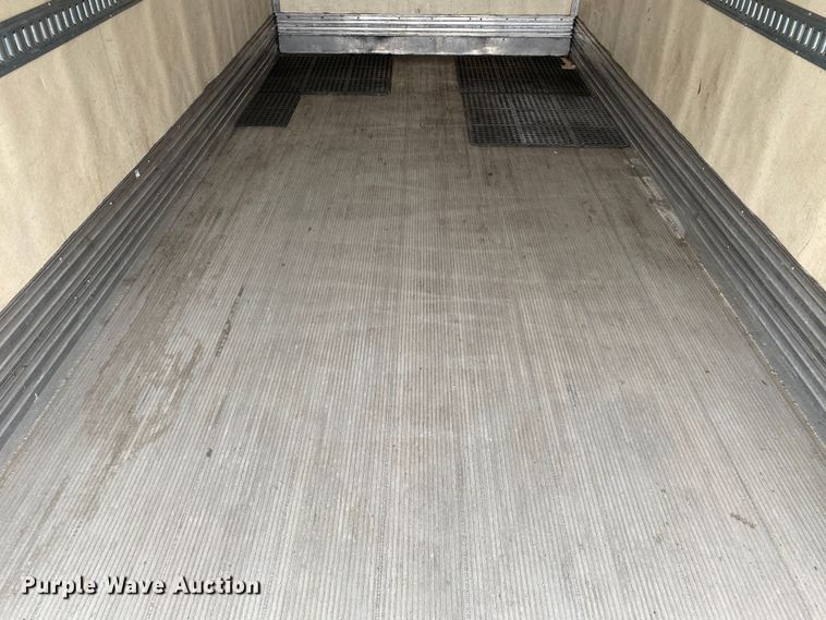 image for item JW9211 2014 International 4300  refrigerated truck