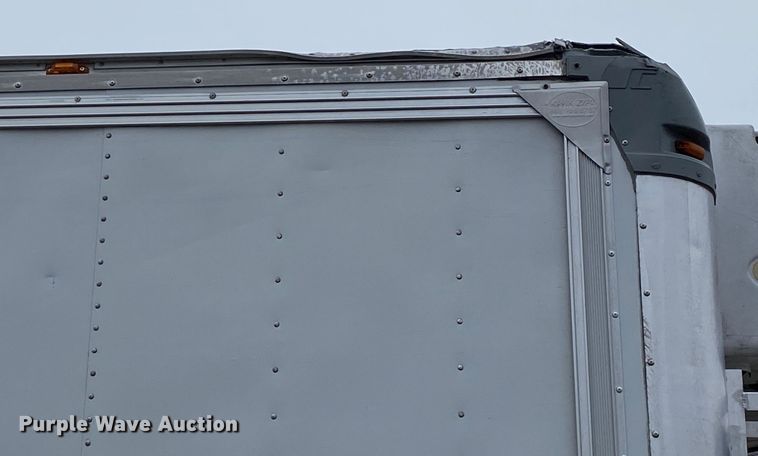 image for item JW9211 2014 International 4300  refrigerated truck