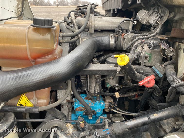 image for item JW9211 2014 International 4300  refrigerated truck