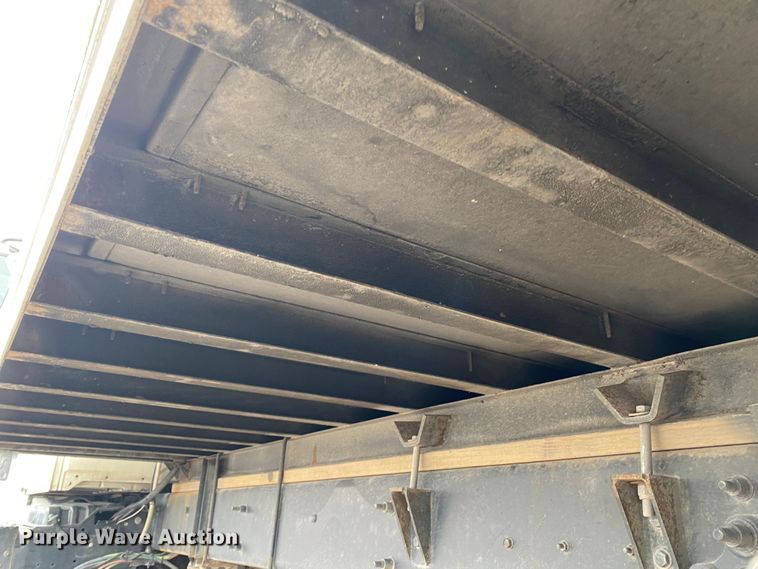 image for item JW9211 2014 International 4300  refrigerated truck