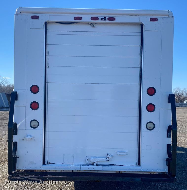 image for item JW9245 2007 Freightliner MT55  delivery van