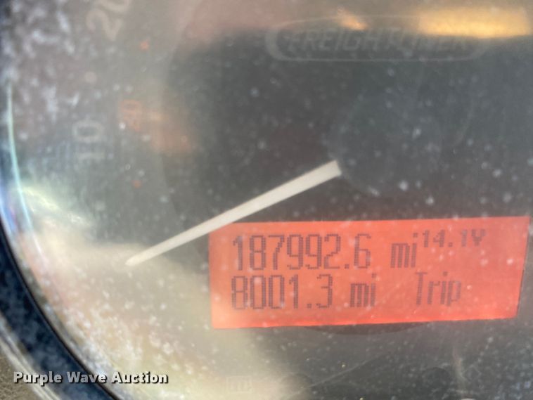 image for item JW9245 2007 Freightliner MT55  delivery van