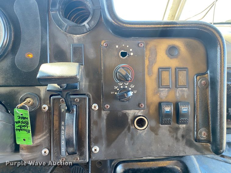 image for item JW9245 2007 Freightliner MT55  delivery van