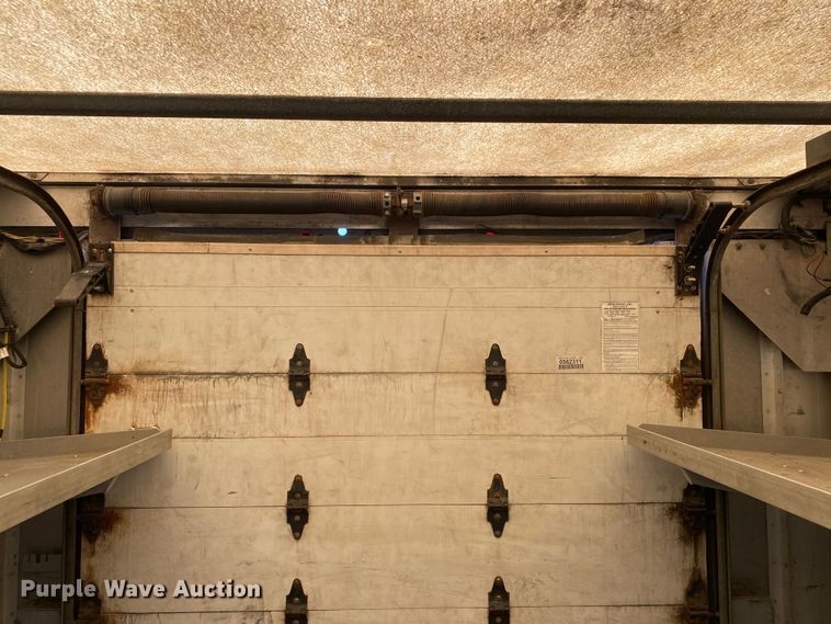 image for item JW9245 2007 Freightliner MT55  delivery van