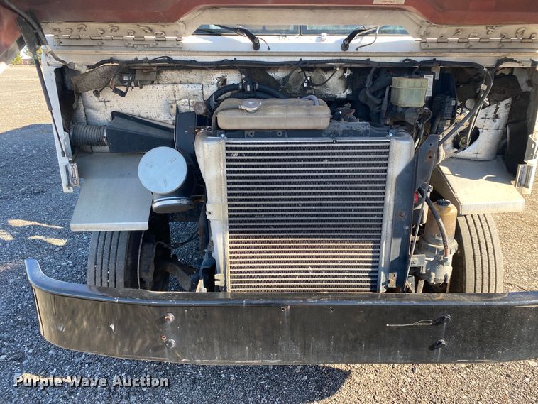 image for item JW9245 2007 Freightliner MT55  delivery van