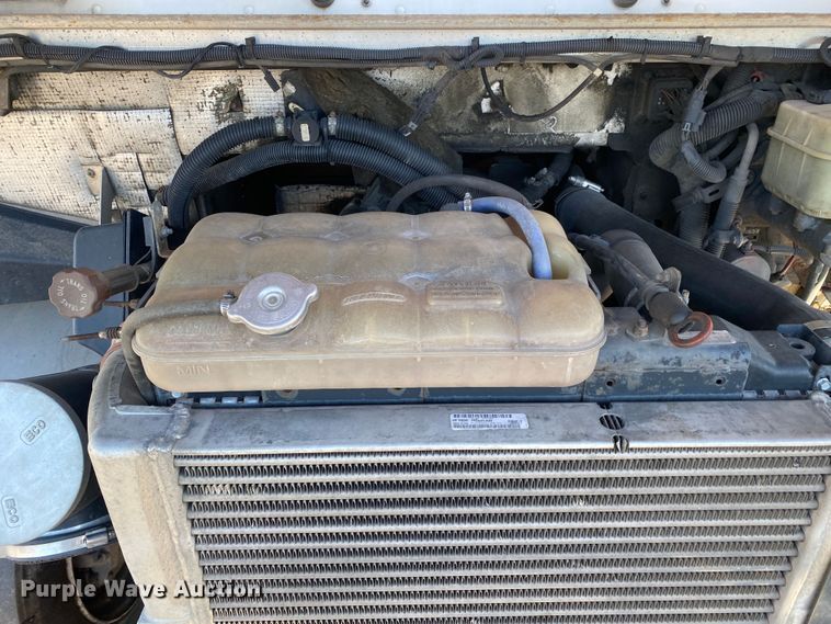 image for item JW9245 2007 Freightliner MT55  delivery van