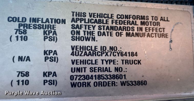 image for item JW9245 2007 Freightliner MT55  delivery van