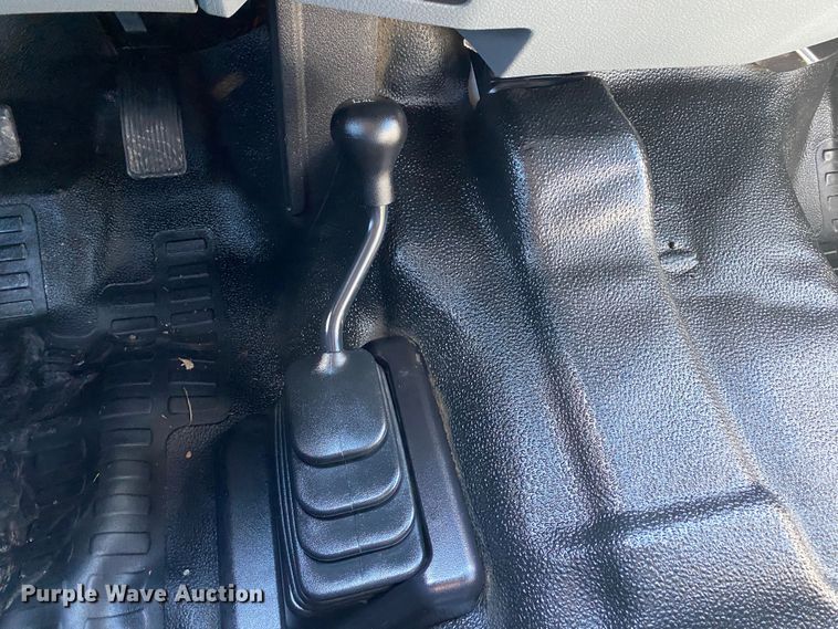 image for item KB9572 2012 Ford F550 Super Duty XL  Crew Cab utility / service truck