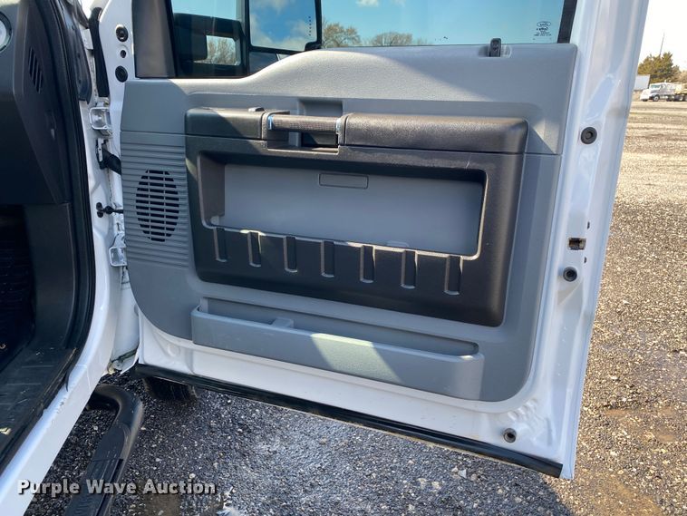 image for item KB9572 2012 Ford F550 Super Duty XL  Crew Cab utility / service truck