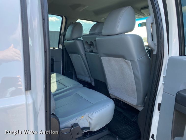 image for item KB9572 2012 Ford F550 Super Duty XL  Crew Cab utility / service truck