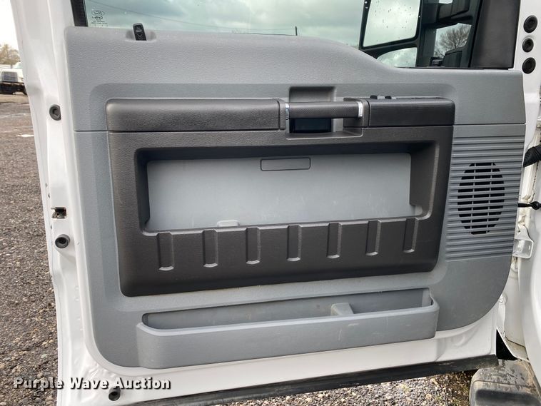 image for item KB9578 2014 Ford F250 Super Duty XL  Crew Cab pickup truck