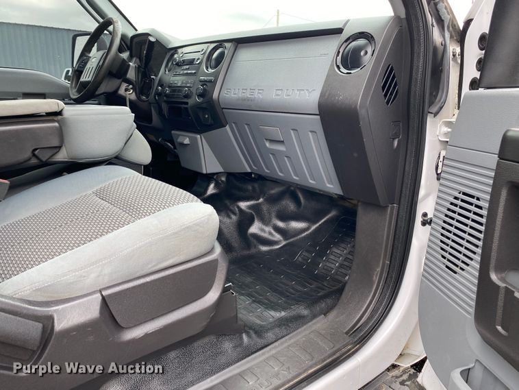 image for item KB9578 2014 Ford F250 Super Duty XL  Crew Cab pickup truck