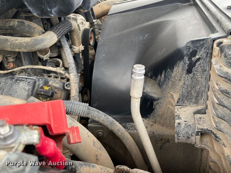 image for item KB9584 2017 Ford F250 Super Duty XL  Crew Cab flatbed pickup truck