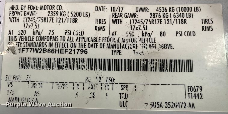 image for item KB9584 2017 Ford F250 Super Duty XL  Crew Cab flatbed pickup truck