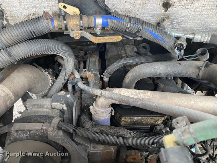 image for item KB9585 2006 Freightliner MT45  delivery truck