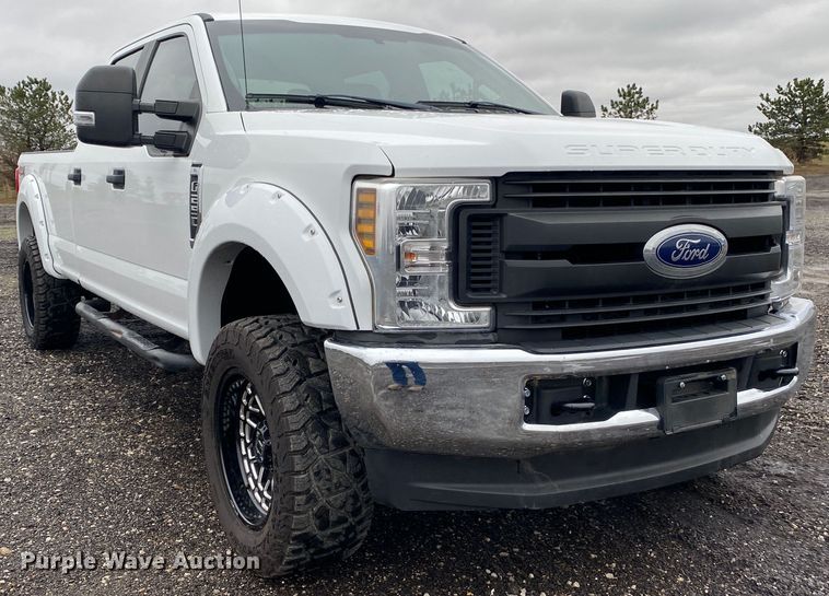 image for item KB9586 2019 Ford F250 Super Duty XL  Crew Cab pickup truck