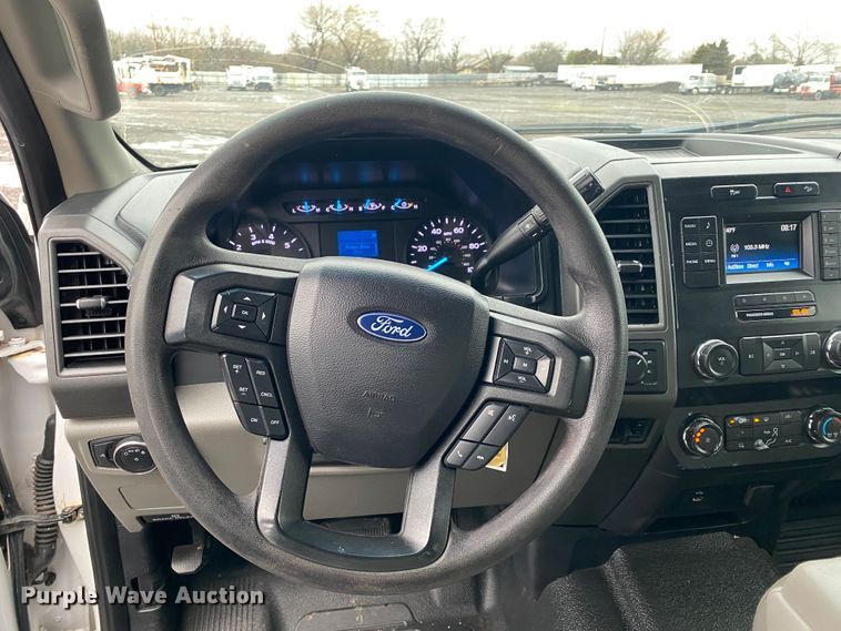 image for item KB9586 2019 Ford F250 Super Duty XL  Crew Cab pickup truck