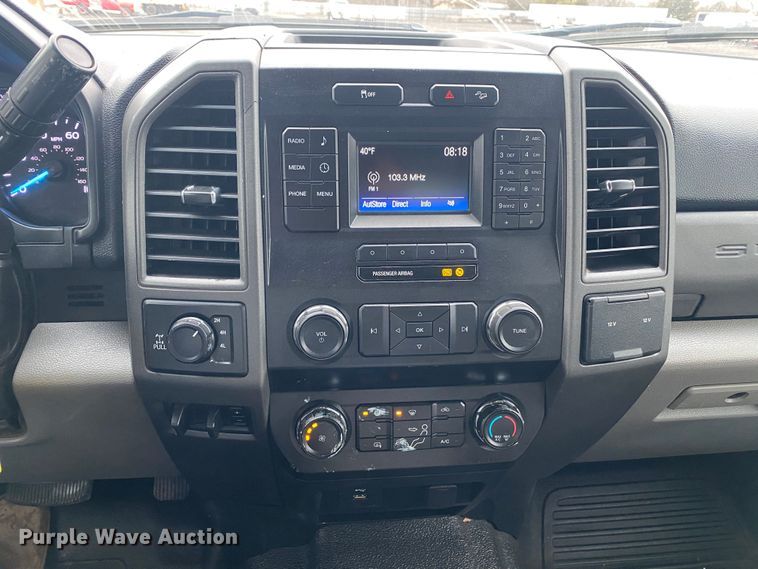 image for item KB9586 2019 Ford F250 Super Duty XL  Crew Cab pickup truck